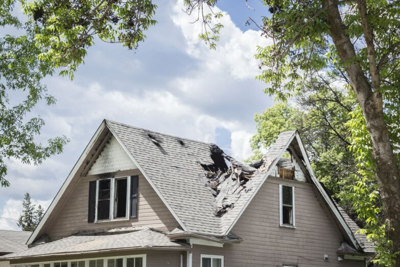 Why Sell a Damaged Rental House to Cash Buyers in Arlington Heights?